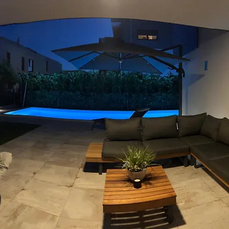 Apartment Rezidencija Arminan S2 *