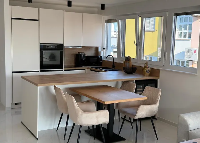 Appartamento Arminan 52 Terrace, Pool Free Parking -novigrad